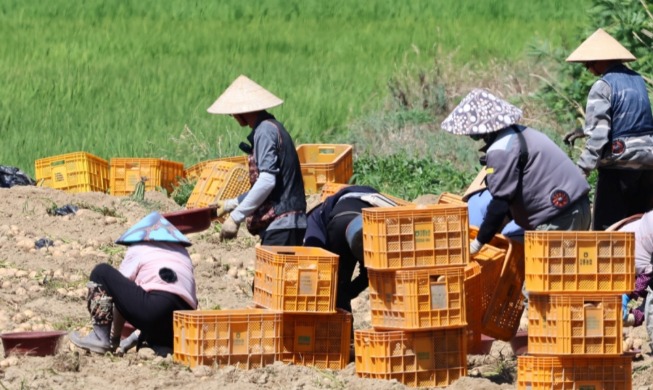 El Gobierno refuerza las medidas para ayudar a trabajadores extranjeros con salarios impagos