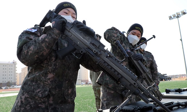 Cadetes de la Academia Militar entrenando para el concurso Sandhurst