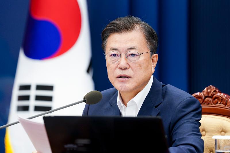 국무회의 발언하는 문재인 대통령