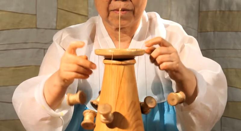 Proceso de hacer el dahoe (cuerda). | Captura de pantalla de canal ‘Korea Cultural Heritage Administration’ en YouTube