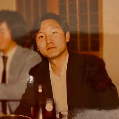 Fotografía de Yoon Suk Yeol, el vigésimo presidente electo, mientras asistía a la Facultad de Derecho de la Universidad Nacional de Seúl. 
