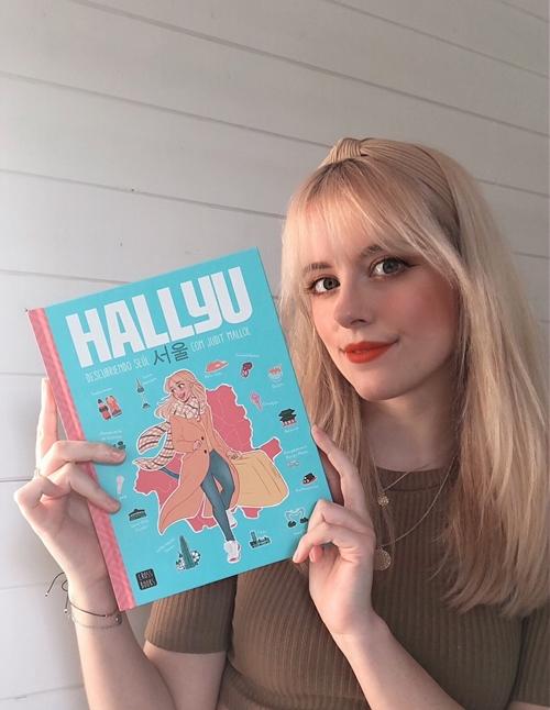 Judit Mallol cuenta que esta guía es el primer libro gráfico de su autoría y que se alegra mucho de haberse estrenado como autora e ilustradora con este proyecto, que ha sido algo muy especial y al que le tiene muchísimo cariño.
