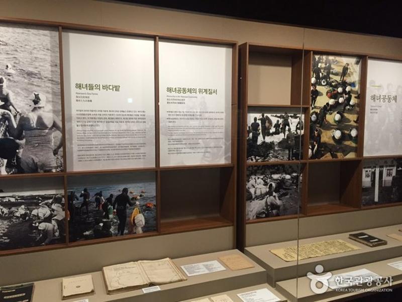 Durante tu recorrido por este museo podrás conocer la historia de estas mujeres en la isla. 