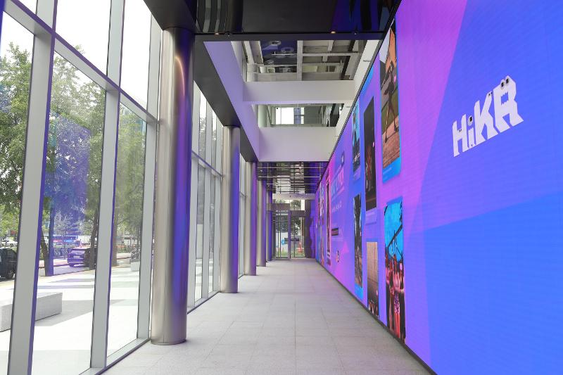 HiKR Ground, un centro de promoción del turismo que ofrece experiencias inmersivas, se ha inaugurado el 22 de julio en el Centro de Seúl de la Organización de Turismo de Corea en el distrito Jung-gu de la ciudad. La fotografía muestra el mural 