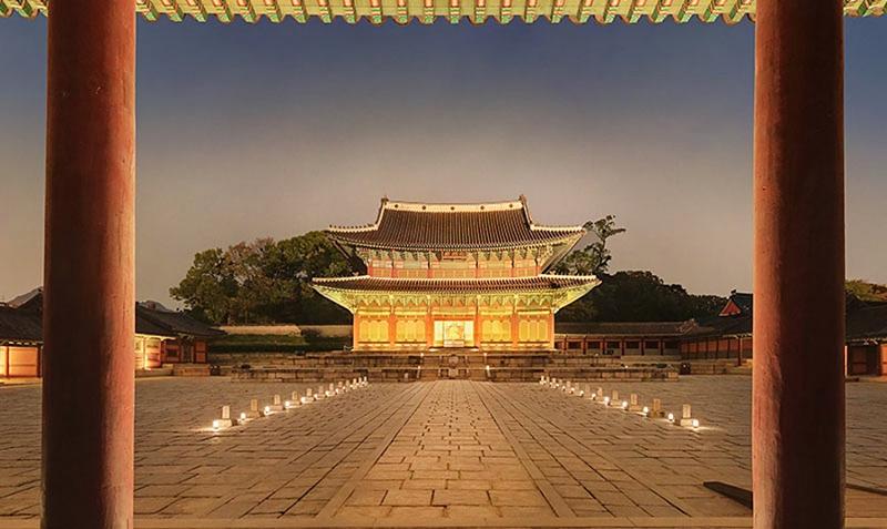 El Tour a la luz de la luna del palacio Changdeokgung en Seúl se reanudará, por segunda vez en el año, del 1 de septiembre al 28 de octubre, todas las semanas de jueves a domingo. | Administración del Patrimonio Cultural