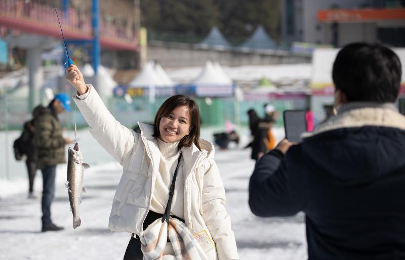 20230109_HwacheonSancheoneoIceFestival
