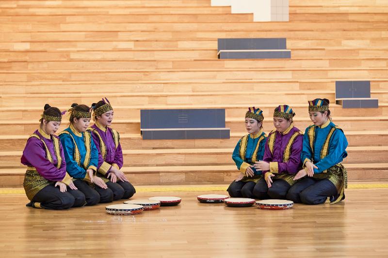 'KITA', el club de danza tradicional de estudiantes indonesios de la Universidad Kyungsung presenta el 17 de septiembre la danza Saman, en el vestíbulo del Teatro de Artes del Centro Cultural de Asia (ACC, por sus siglas en inglés), ubicado en el distrito de Dong-gu, en la ciudad de Gwangju.