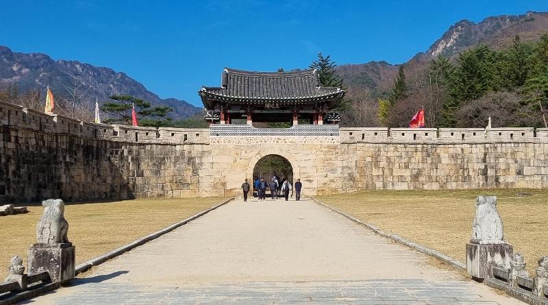 La puerta Juheulgwan es la puerta número uno en el paso Mungyeong, ubicado en dicha ciudad, en la provincia de Gyeongsangbuk-do. | Aisylu Akhmetzianova