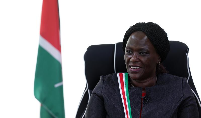 Durante una entrevista realizada el 27 de junio en las instalaciones de la Embajada de Kenia, en Seúl, la embajadora Emmy Jerono Kipsoi, evaluó la Cumbre Corea-África como un evento exitoso para ambas partes.