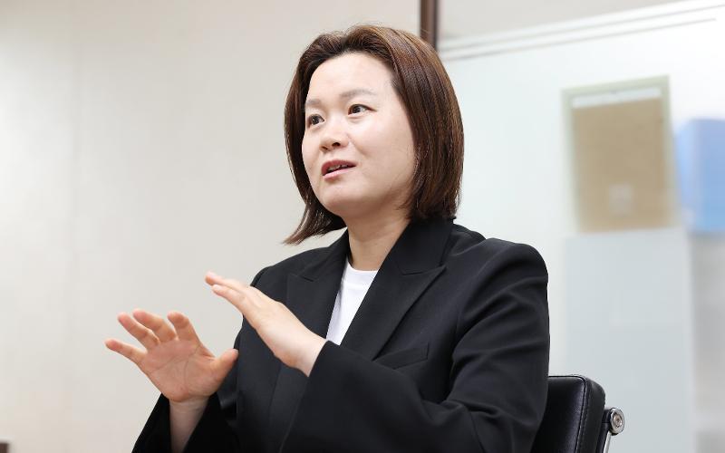 La primera coreana en formar parte del Comité Ejecutivo del Consejo Olímpico de Asia, Park Joo Hee, concede una entrevista a Korea.net, el 13 de junio, en la Fundación de Estrategia Deportiva Internacional, ubicada en el distrito de Gangnam-gu, Seúl. | Lee Jeong Woo
