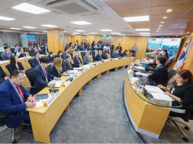 El modelo coreano de carreteras inteligentes se convierte en plan nacional de Perú