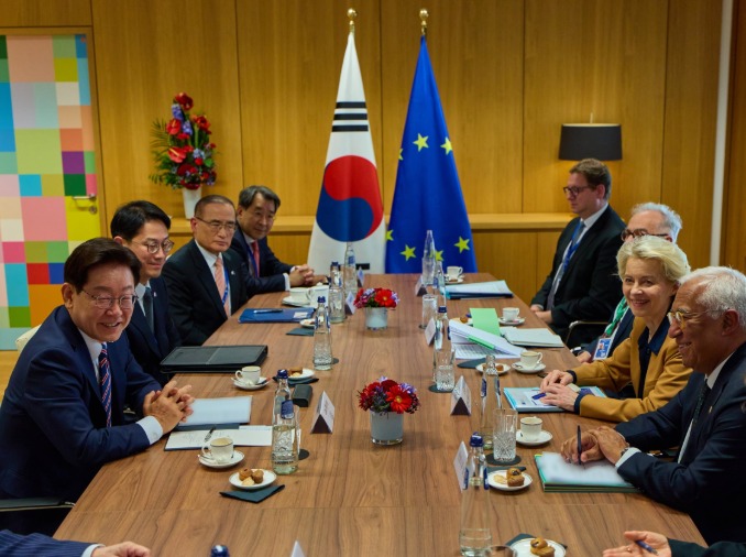 Corea, la UE y Bélgica acuerdan reforzar sus lazos en seguridad, economía y no proliferación nuclear