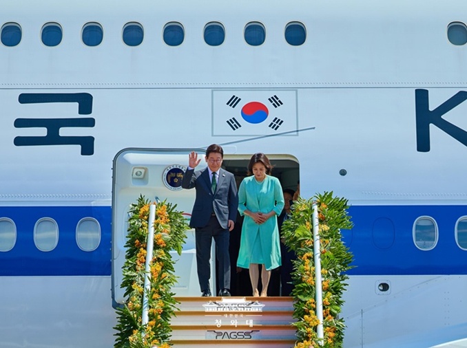 Lee realizará visitas de Estado a la India y Vietnam del 19 al 24 de abril