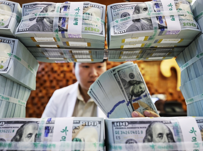 Las reservas de divisas de corea ascienden a 427.950 millones de dólares en julio