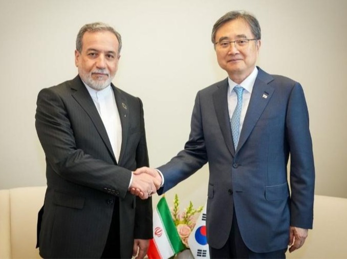 Los cancilleres de Corea e Irán acuerdan el envío de un enviado especial coreano a Teherán