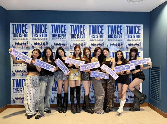 La B.S.O. de 'Las Guerreras K-pop', TWICE y ATEEZ dominan el Billboard 200
