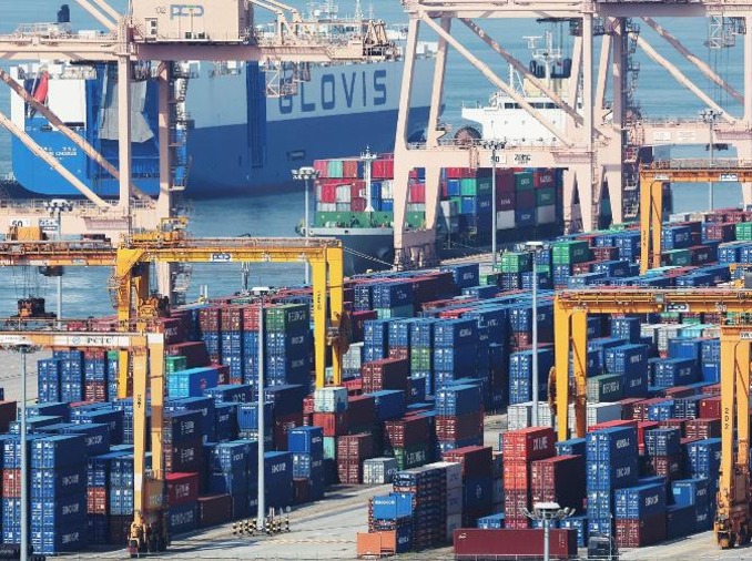 Las exportaciones en febrero baten récord histórico gracias al auge de los chips