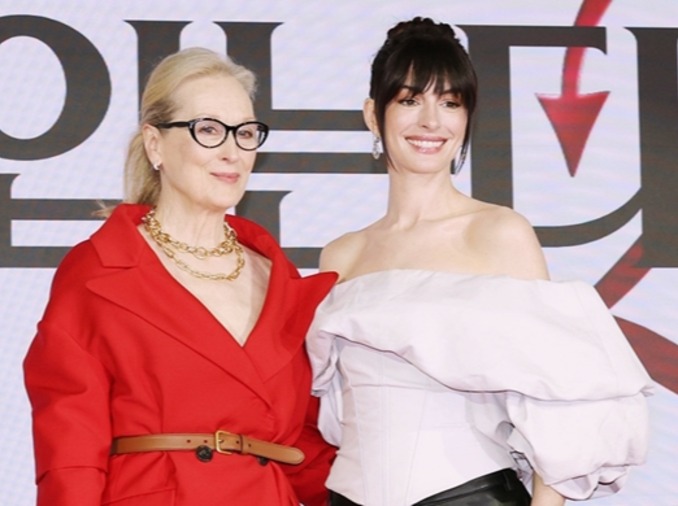 Streep y Hathaway visitan Seúl para el estreno mundial de 'El diablo viste a la moda 2'
