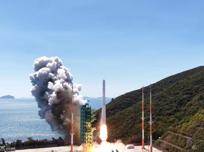 Los cinco satélites desplegados por el cohete Nuri en su 5º lanzamiento establecen comunicación