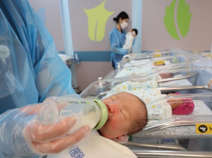 Corea registra un aumento récord de nacimientos en mayo