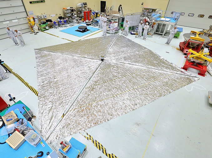 Un equipo coreano desarrolla una tecnología sostenible y de bajo coste para eliminar basura espacial