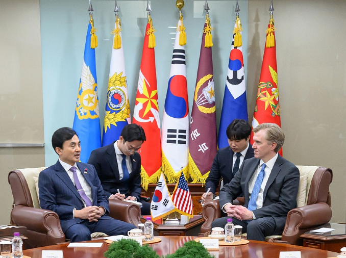 Corea y EE.UU. refuerzan su cooperación nuclear para el desarrollo de nuevos submarinos